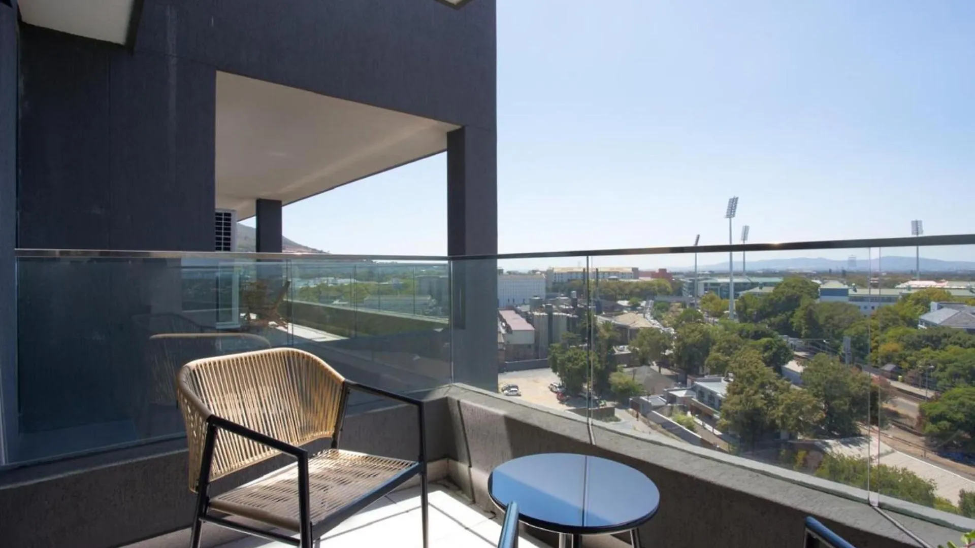 Newlands Peak Aparthotel 904 Cape Town South Africa